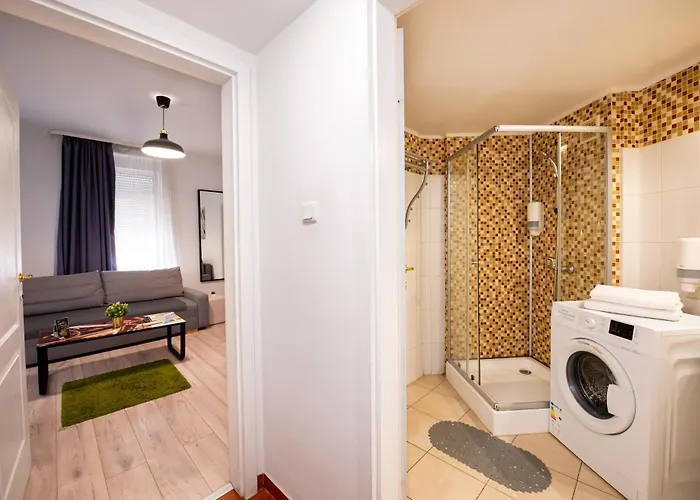 Nightlife Apartament *