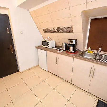 Nightlife Apartament *