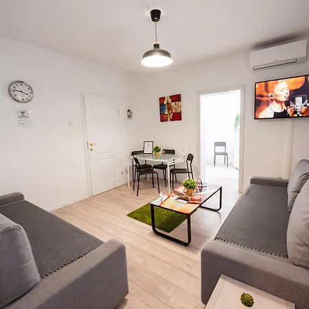 Nightlife Apartament Bucureşti