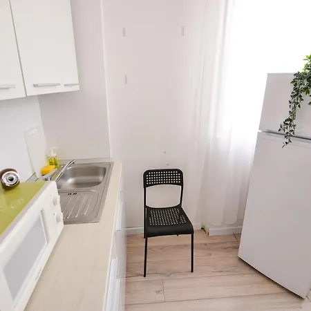 Nightlife Apartman *