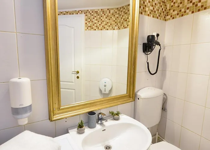 Апартаменти Nightlife Бухарест