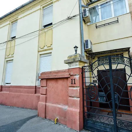 Nightlife * Bucharest