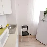Nightlife Apartment *
